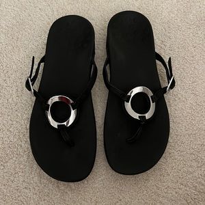 Vionic Black and Silver Sandals